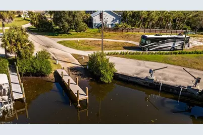 20520 Pine Tree Ln, Estero, FL 33928 - Photo 27