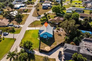 20520 Pine Tree Ln, Estero, FL 33928 - Photo 33