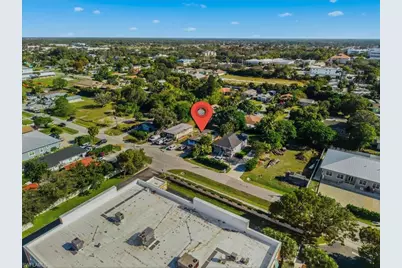 2495 Bayside St, Naples, FL 34112 - Photo 7