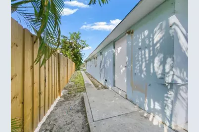 2495 Bayside St, Naples, FL 34112 - Photo 29