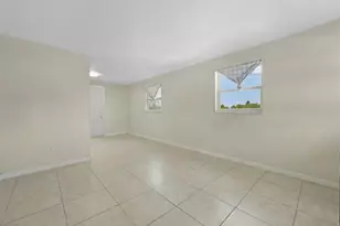 2495 Bayside St, Naples, FL 34112 - Photo 15