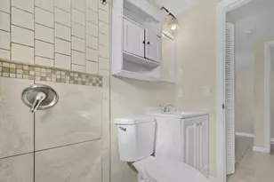 2495 Bayside St, Naples, FL 34112 - Photo 21