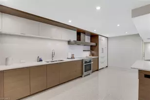 3951 Gulf Shore Blvd N, Naples, FL 34103 - Photo 5