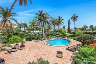 3951 Gulf Shore Blvd N, Naples, FL 34103 - Photo 21