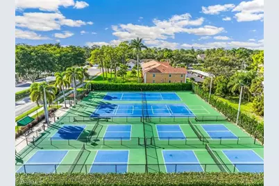 2876 W Crown Pointe Blvd, Naples, FL 34112 - Photo 25