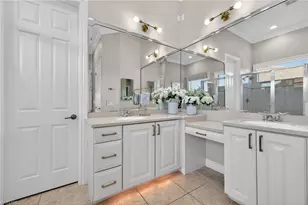 24920 Divot Dr, Bonita Springs, FL 34135 - Photo 15