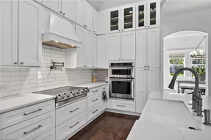 24920 Divot Dr, Bonita Springs, FL 34135 - Photo 5