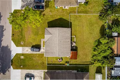 2100 55th Ter SW, Naples, FL 34116 - Photo 15