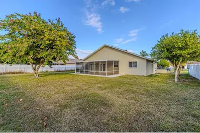 620 SE 11th Ave, Cape Coral, FL 33990 - Photo 21