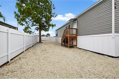 18 Royal Cove Dr, Naples, FL 34110 - Photo 5