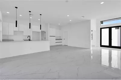 538 Lone Star Ln, Lehigh Acres, FL 33974 - Photo 9