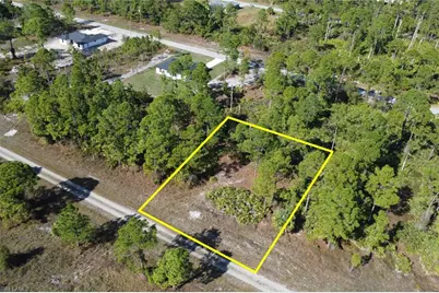 1051 Chandlee St, Lehigh Acres, FL 33974 - Photo 3