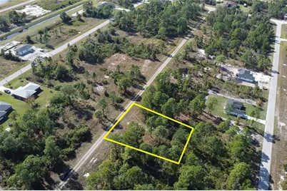 1051 Chandlee St, Lehigh Acres, FL 33974 - Photo 5