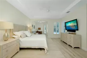 4748 Cerromar Dr, Naples, FL 34112 - Photo 13