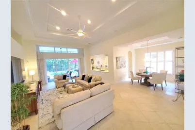 4748 Cerromar Dr, Naples, FL 34112 - Photo 7