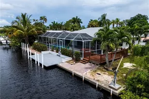 2153 Channel Way W, North Fort Myers, FL 33917 - Photo 3