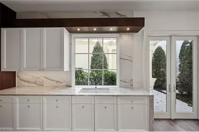 8057 Via Vecchia, Naples, FL 34108 - Photo 11