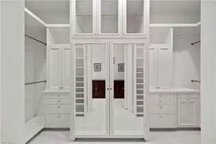 8057 Via Vecchia, Naples, FL 34108 - Photo 15