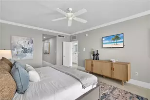 6001 Pelican Bay Blvd, Naples, FL 34108 - Photo 19