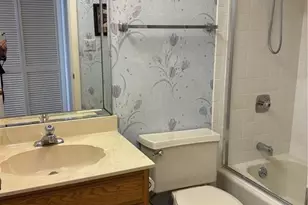 15 Bluebill Ave, Naples, FL 34108 - Photo 7