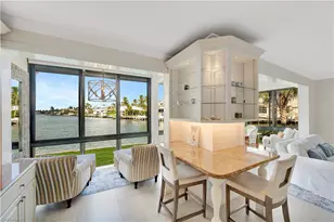 2258 Gulf Shore Blvd N, Naples, FL 34102 - Photo 9