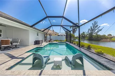 204 SW 28th St, Cape Coral, FL 33914 - Photo 3