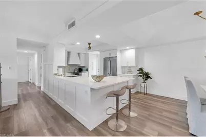 400 Park Shore Dr #302, Naples, FL 34103 - Photo 9