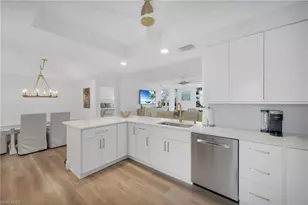 400 Park Shore Dr, Naples, FL 34103 - Photo 7