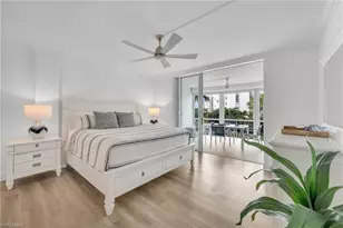 400 Park Shore Dr, Naples, FL 34103 - Photo 13