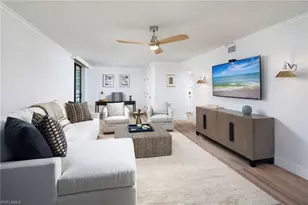 10475 Gulf Shore Dr, Naples, FL 34108 - Photo 7