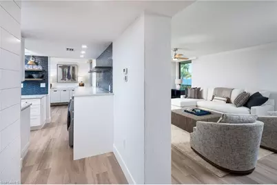 10475 Gulf Shore Dr #115, Naples, FL 34108 - Photo 9