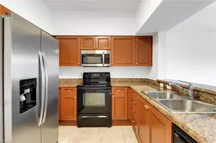 20201 Estero Gardens Cir, Estero, FL 33928 - Photo 5