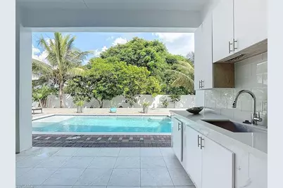 1806 41st St SW, Naples, FL 34116 - Photo 7