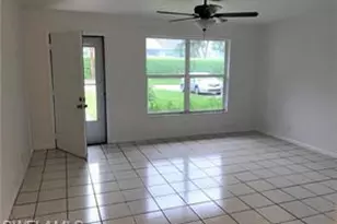 125 Crown Dr, Naples, FL 34110 - Photo 3