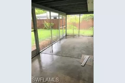 125 Crown Dr, Naples, FL 34110 - Photo 7