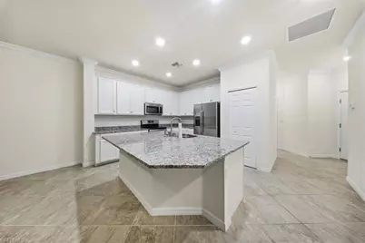 9180 Glenforest Dr, Naples, FL 34120 - Photo 5