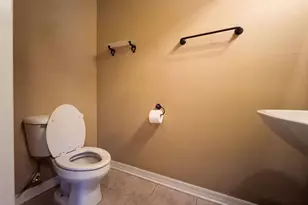 1044 Sleepy Oak Dr, Zephyrhills, FL 33543 - Photo 5