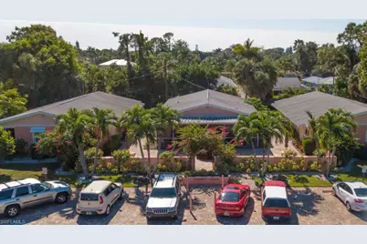 742 109th Ave N, Naples, FL 34108 - Photo 11