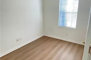 5549 Cove Cir, Naples, FL 34119 - Photo 23