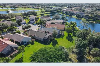 2025 Painted Palm Dr, Naples, FL 34119 - Photo 11