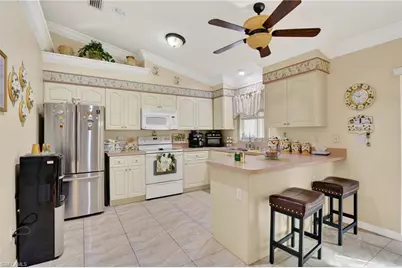 390 12th St SE, Naples, FL 34117 - Photo 11