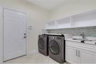 2082 E Tobago Cir, Fort Myers, FL 33905 - Photo 29