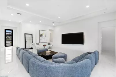 9675 Moonflower Ct, Naples, FL 34110 - Photo 3