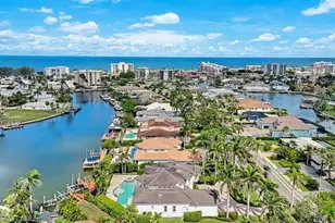 384 Mooring Line Dr, Naples, FL 34102 - Photo 27