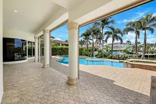 384 Mooring Line Dr, Naples, FL 34102 - Photo 37