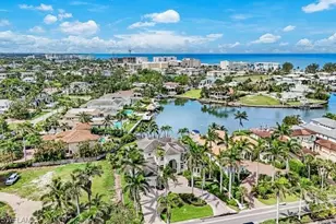 384 Mooring Line Dr, Naples, FL 34102 - Photo 29