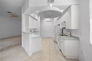 6010 Jonathans Bay Cir, Fort Myers, FL 33908 - Photo 9