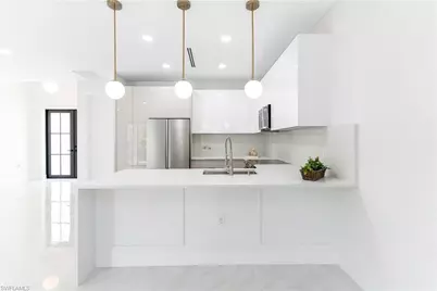 521 Allison St E, Lehigh Acres, FL 33974 - Photo 7