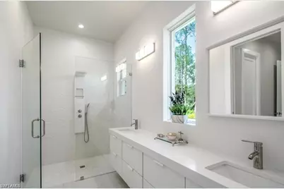 3740 3rd Ave SW, Naples, FL 34117 - Photo 9