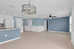 731 Hadley Pl W, Naples, FL 34104 - Photo 17